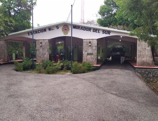 Estación de Bomberos X5, Cnel. Francisco Abraham González