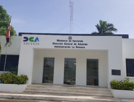Aduanas Administración La Romana