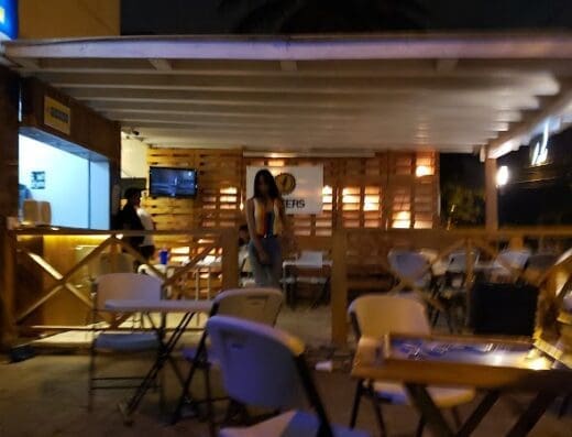 Bar Cheers Drinking Spot