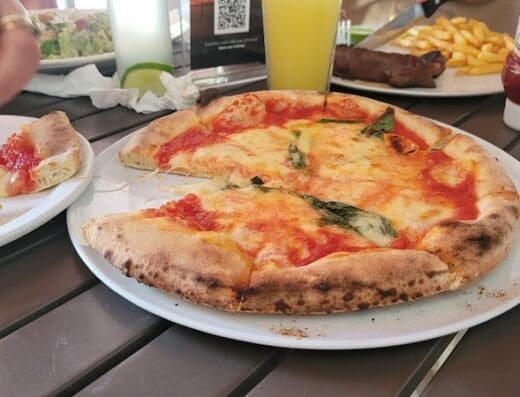 Bella Napoli Pizzeria & Restaurant