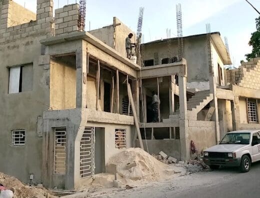 Bienes raices la romana