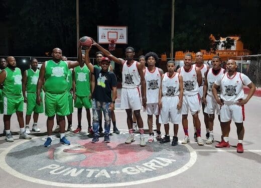 Cancha bajo techo punta de garza