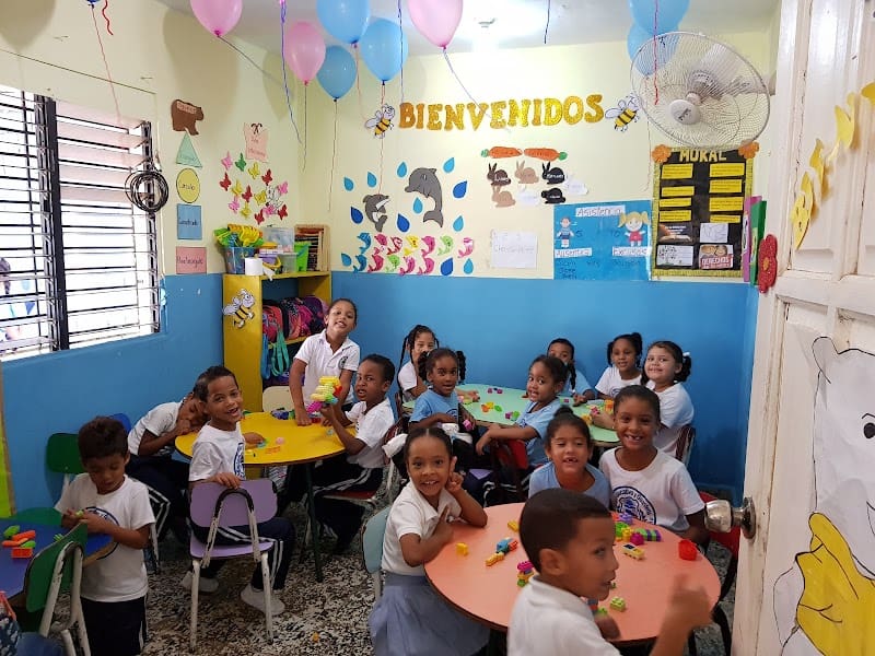 Centro Educativo Y Guarderia Auroras De Mi Patria