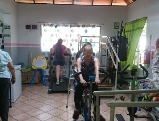 Centro de Rehabilitación y Terapia Física Levántate y Anda