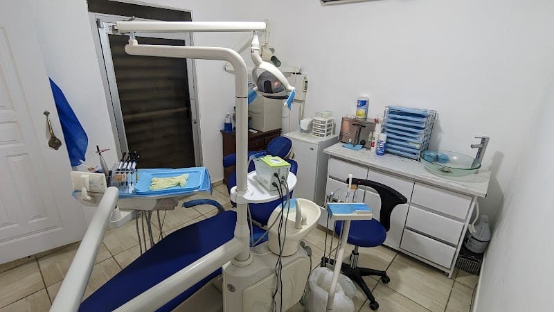 Clinica Dental Dra. Fior Feliz y Dr. Roberto Ciriaco
