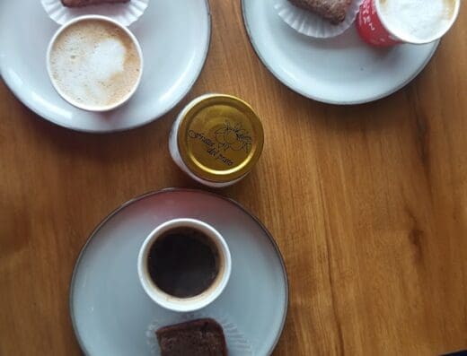 Crumbs Bakery & Pizzeria