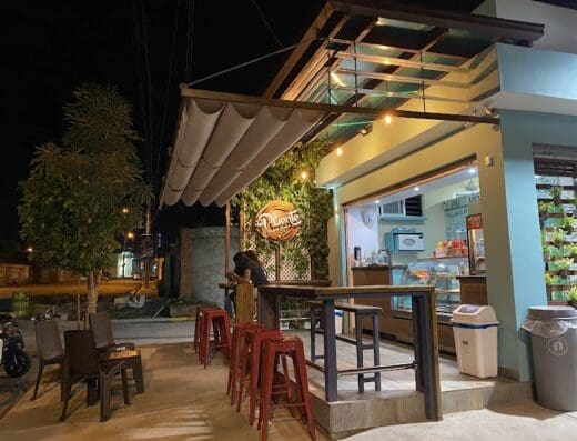 Del Puente Cafe & Snack