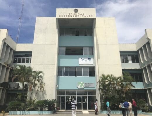 Edificio de Oficinas Públicas
