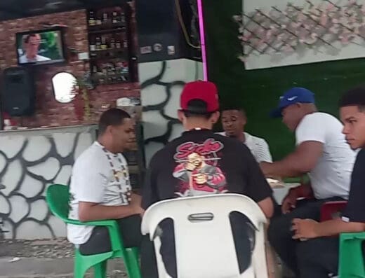 El Malecón Bar Cafe