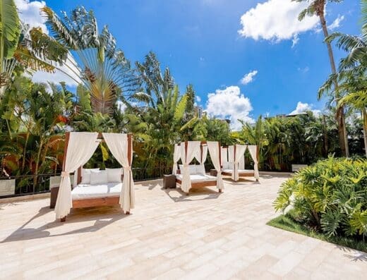 Hodelpa Garden Court