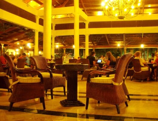 LOBBY BAR HOTEL GRAN BAHIA PRINCIPE PREMIER