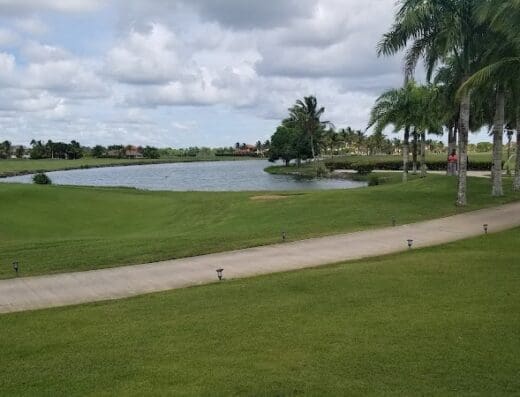 La Estancia Golf & Country Club