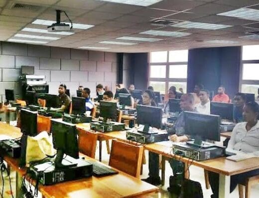 Laboratorio de Informatica UASD CENTRO BARAHONA
