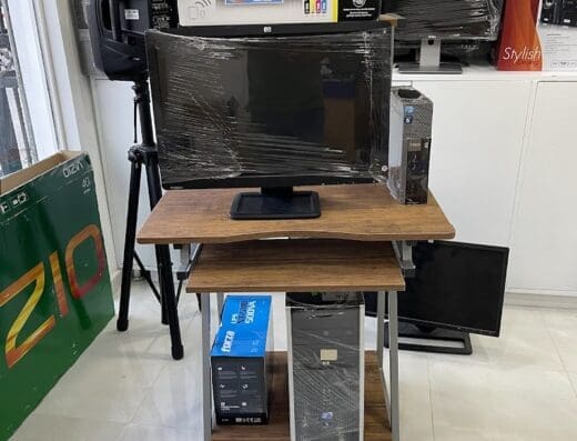 M&H Laptop y Esquea Computer