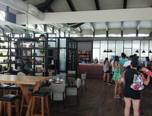 Mike’s Coffee & Tea at Ocean El Faro