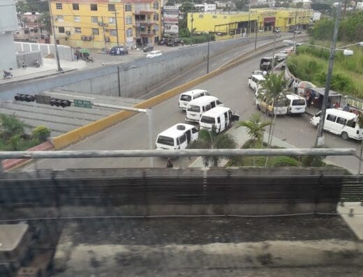 Parada De Minibus Monte Plata Sabana Grade De Boya