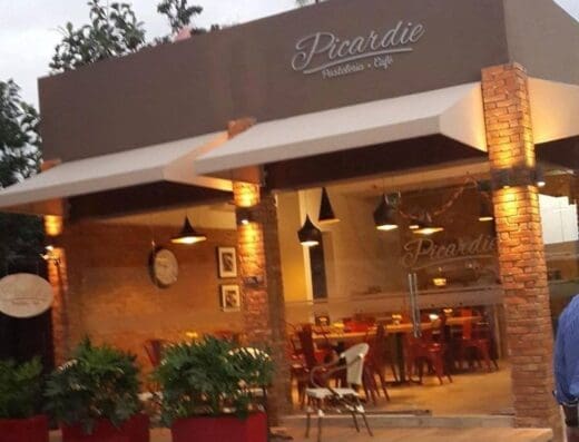 Picardie Pastelería. Cafe