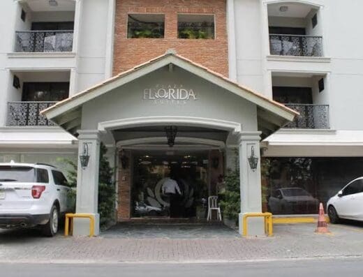 Plaza Florida Suites