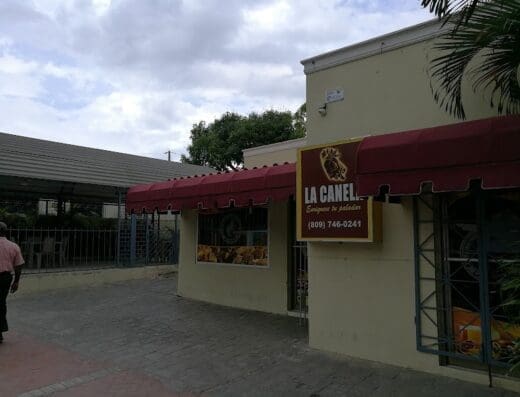 Repostería Y Cafetería La Canela