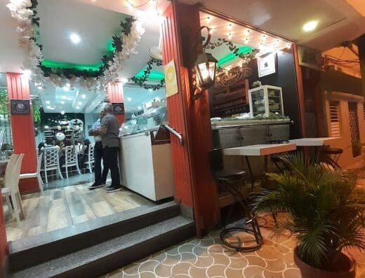 Simi Café Restaurant