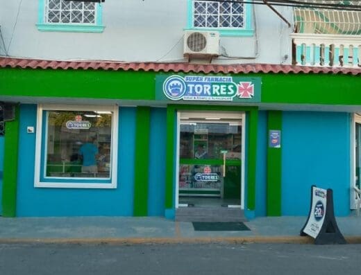 Súper Farmacia Torres (Las Malvinas).