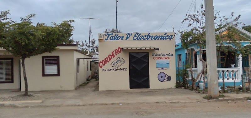TALLER DE ELECTRONIOCA CORDERO