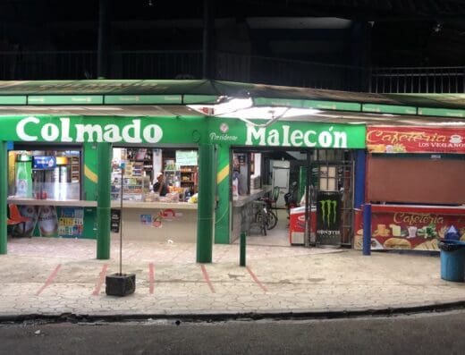 colmado MALECON