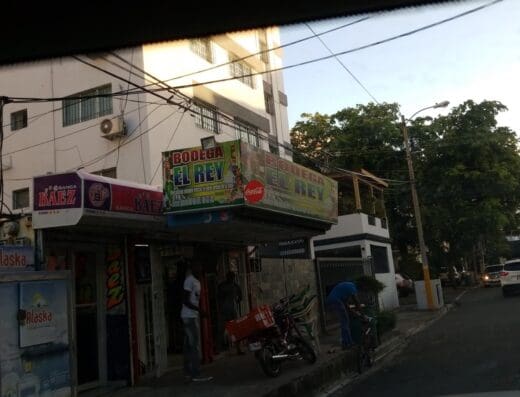 Colmado San Martín ant. El Rey