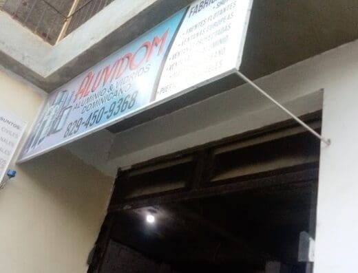 ALUMINIO Y VIDRIOS DOMINICANO.