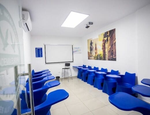 Academia Europea – Plaza Internacional