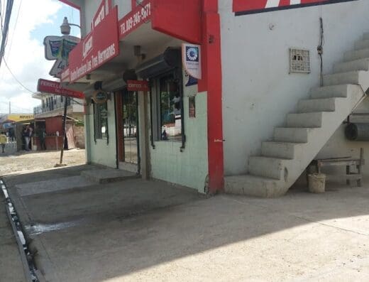 Centro Ferretero Los Tres Hermanos