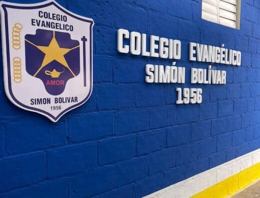 Colegio Evangélico Simón Bolívar