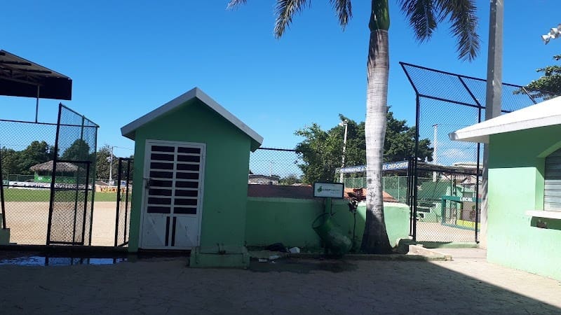 Complejo Deportivo Don Adolfo Báez