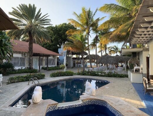 El Cayito Hotel & Restaurante Beach Resort