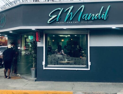 El Mandil Pastelería & Café