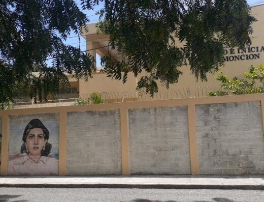 Escuela General Benito Monción