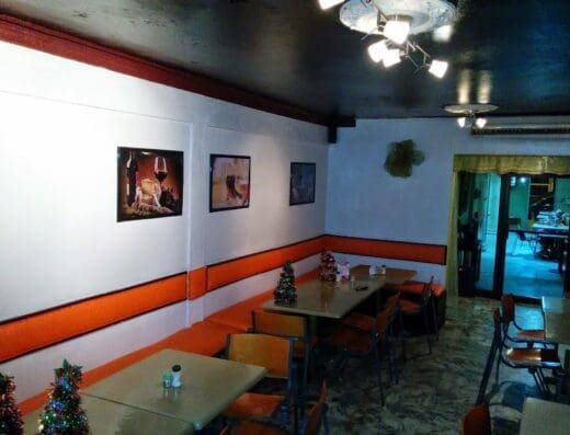 Felas Place Restaurant