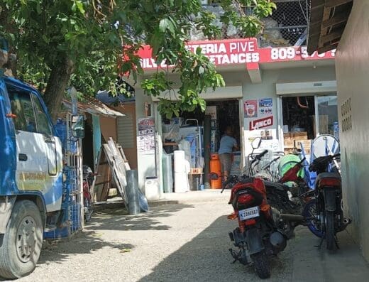 Ferreteria Pive By Silvestre Betances