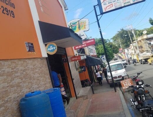 Ferretería y Fábrica de Blocks Hermanos Cabrera