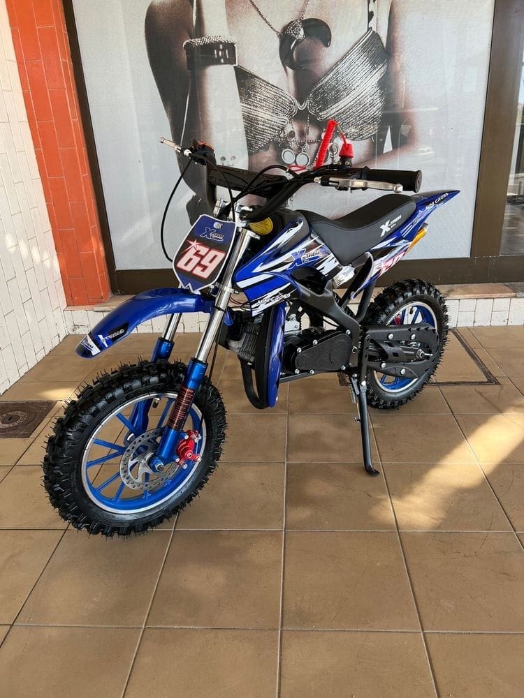 Importadora & suplidora motos powers