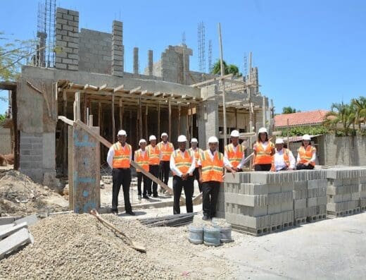 Ingenieros y Asociados Arq. Francisco veras S.R.L