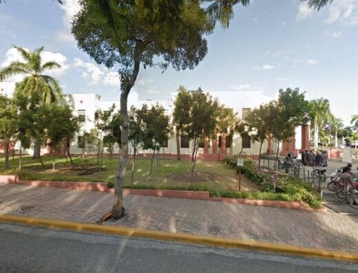 Instituto Dominicano de Aviacion Civil (IDAC 2do. Piso Oficinas Gubernamentales)