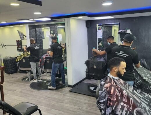 L L Barberia & Salon