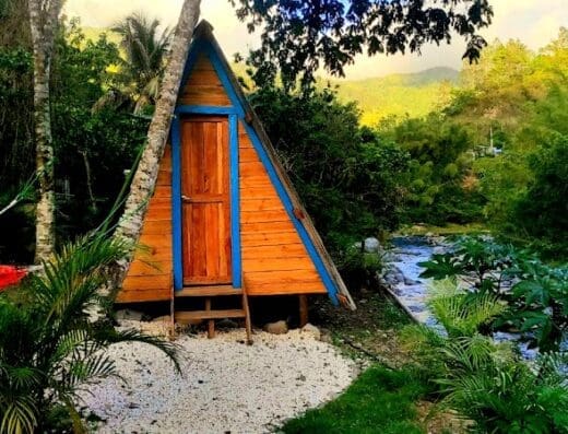 LECHUZA RIVER CAMPING & RESTAURANT