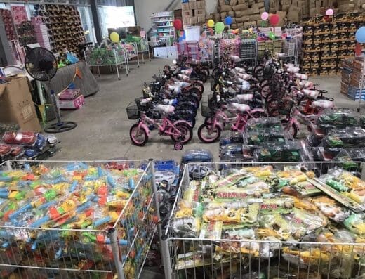 La fábrica de juguetes y Algo Más