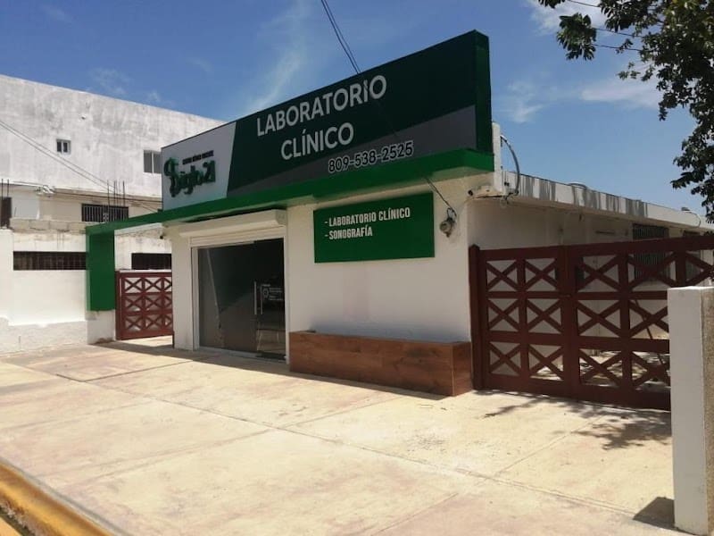 Laboratorio Siglo 21 Samana