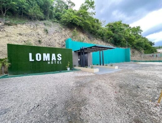 Lomas Hotel