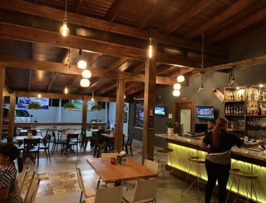 Lunbar Tapas y Tragos