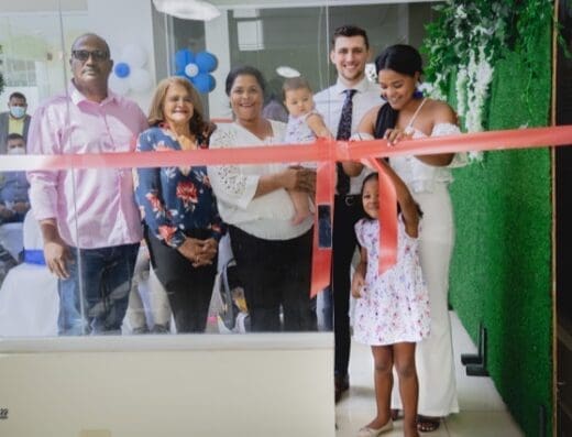 MAYELINE ZAPATA & ASOCIADOS, EIRL