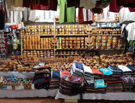 Mercado de Dulces y Artesanías Ámbar
